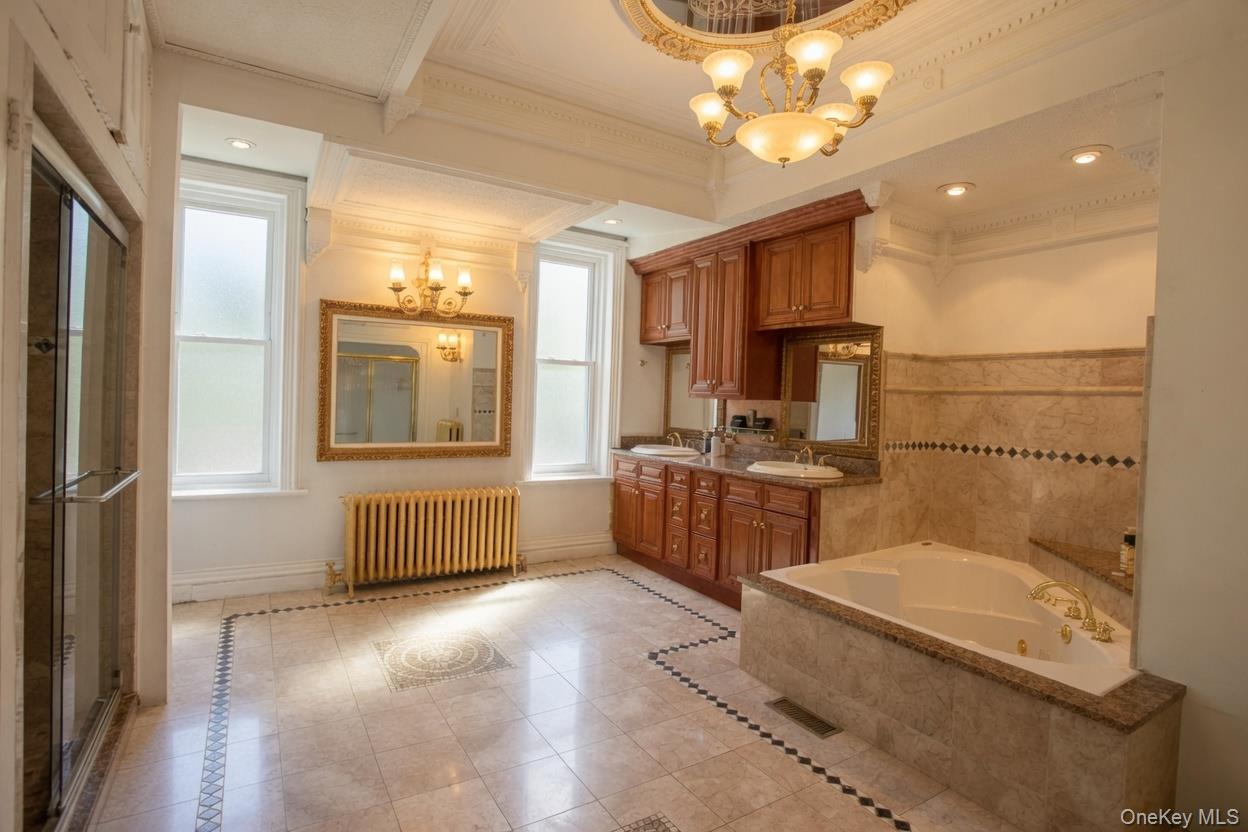 12 Monell Place Property Photo 13