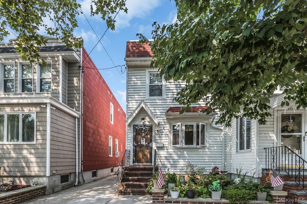 7822 79th Place Property Photo 1
