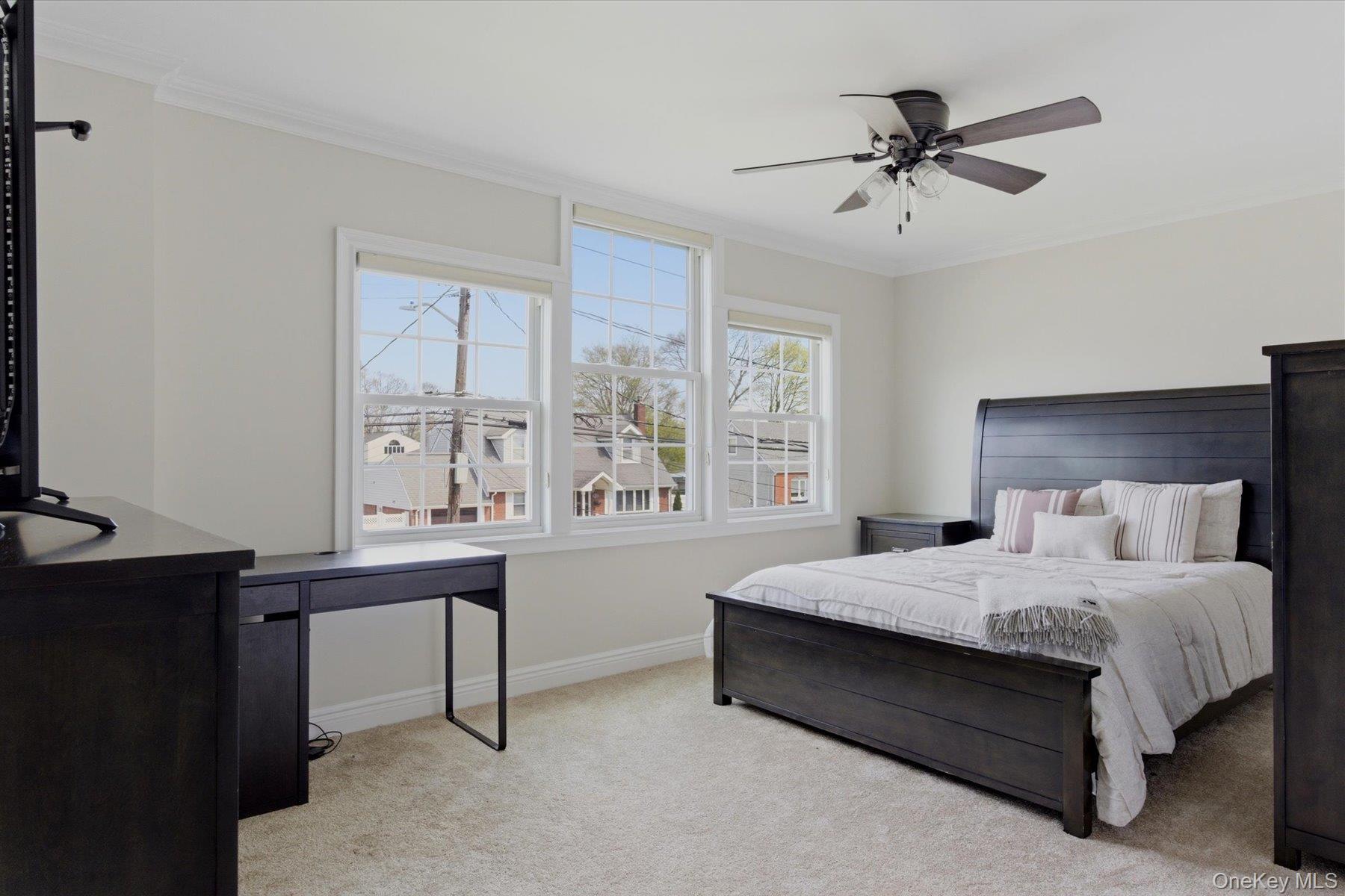 192 N Chestnut Street Property Photo 18