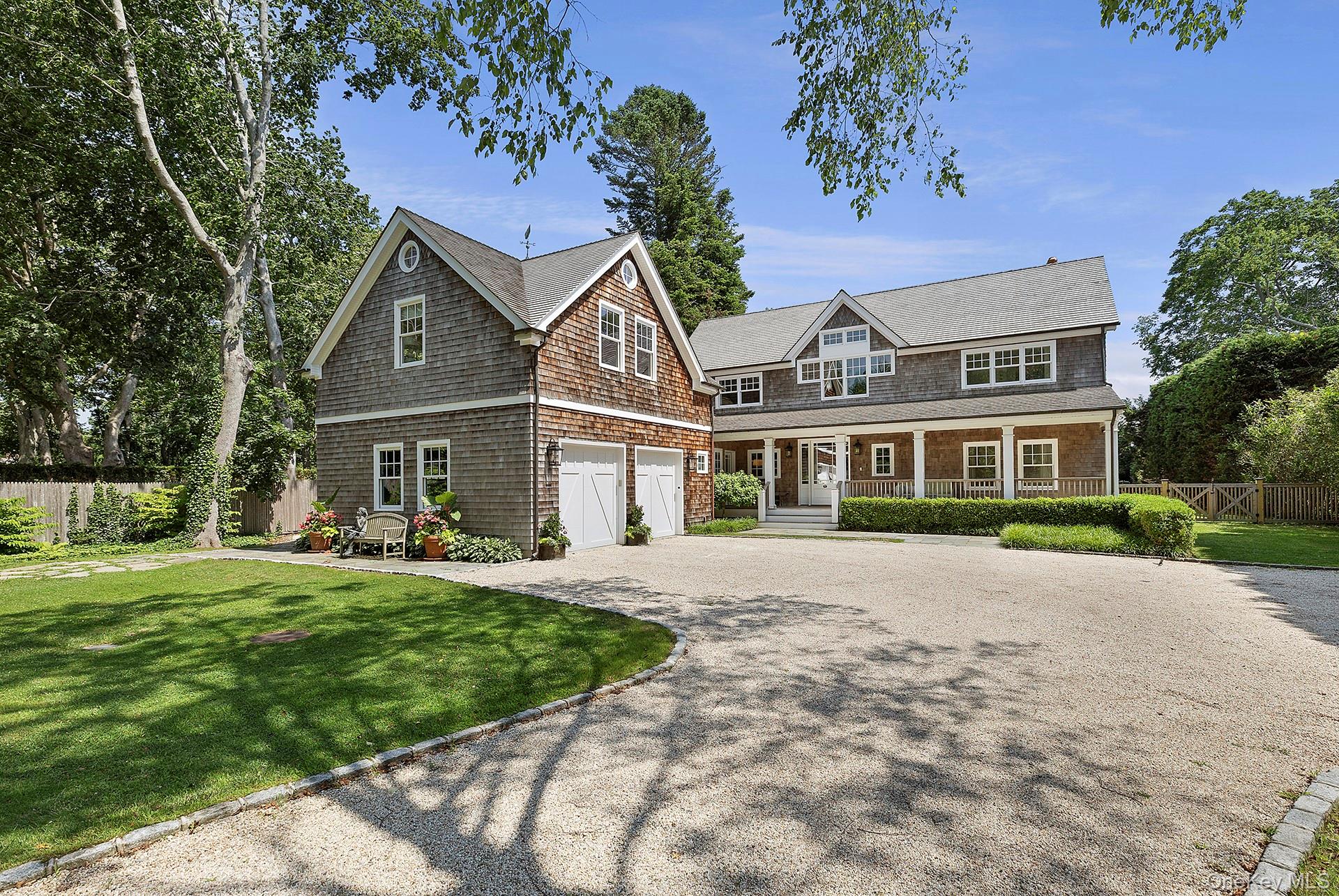 100 Pantigo Road Property Photo 2