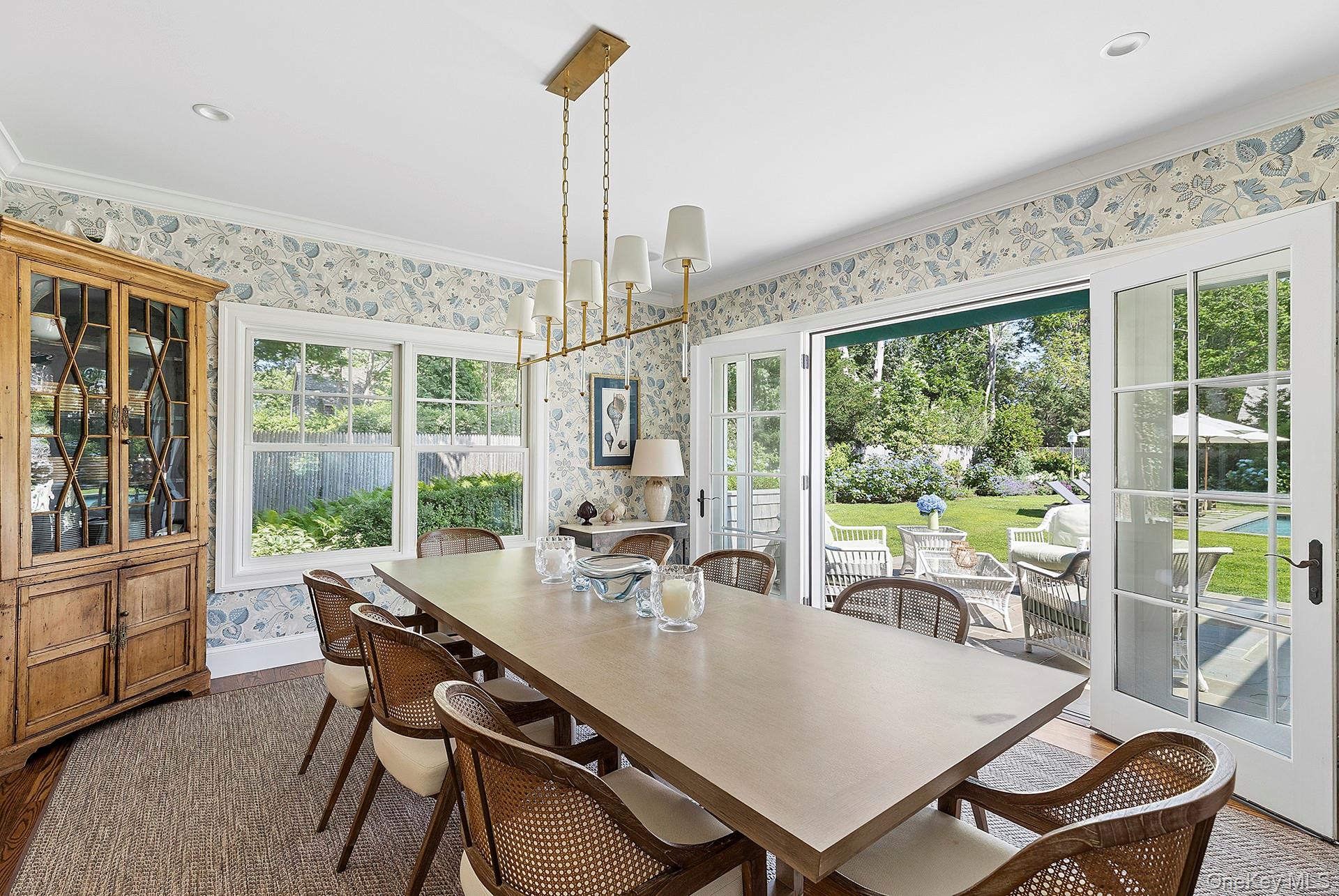 100 Pantigo Road Property Photo 9