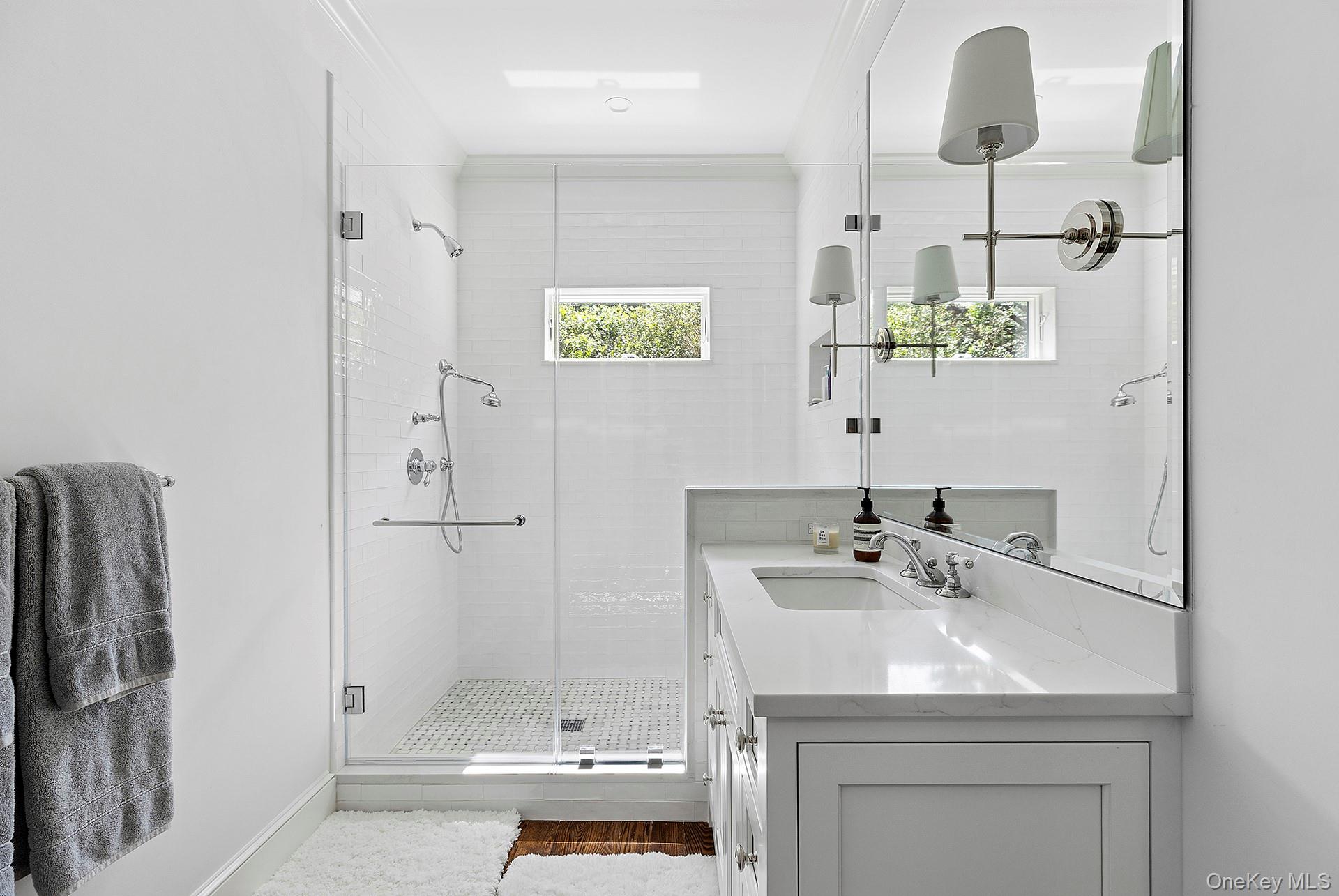 100 Pantigo Road Property Photo 11