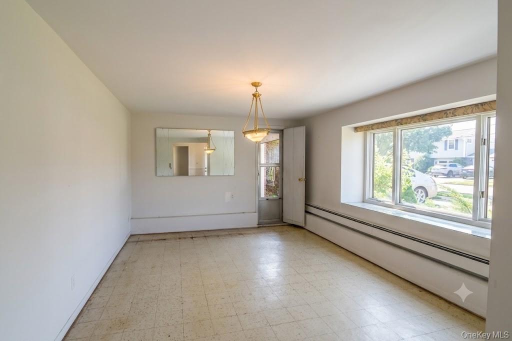 333 N Albany Avenue Property Photo 7