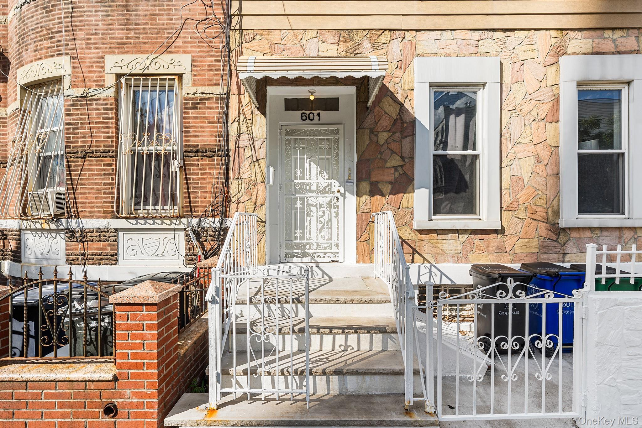 601 Knickerbocker Avenue Property Photo 4