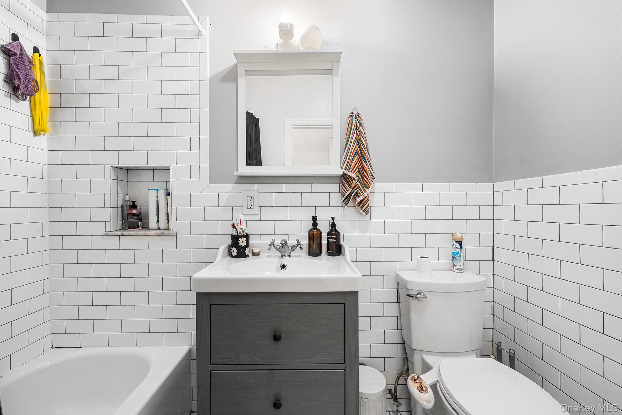 601 Knickerbocker Avenue Property Photo 16