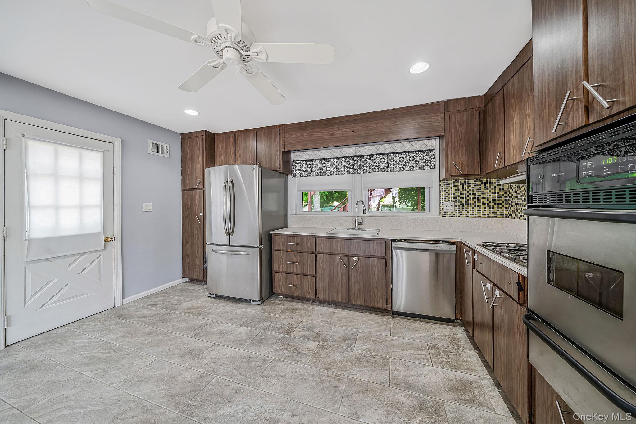 146 Dawn Drive Property Photo 10