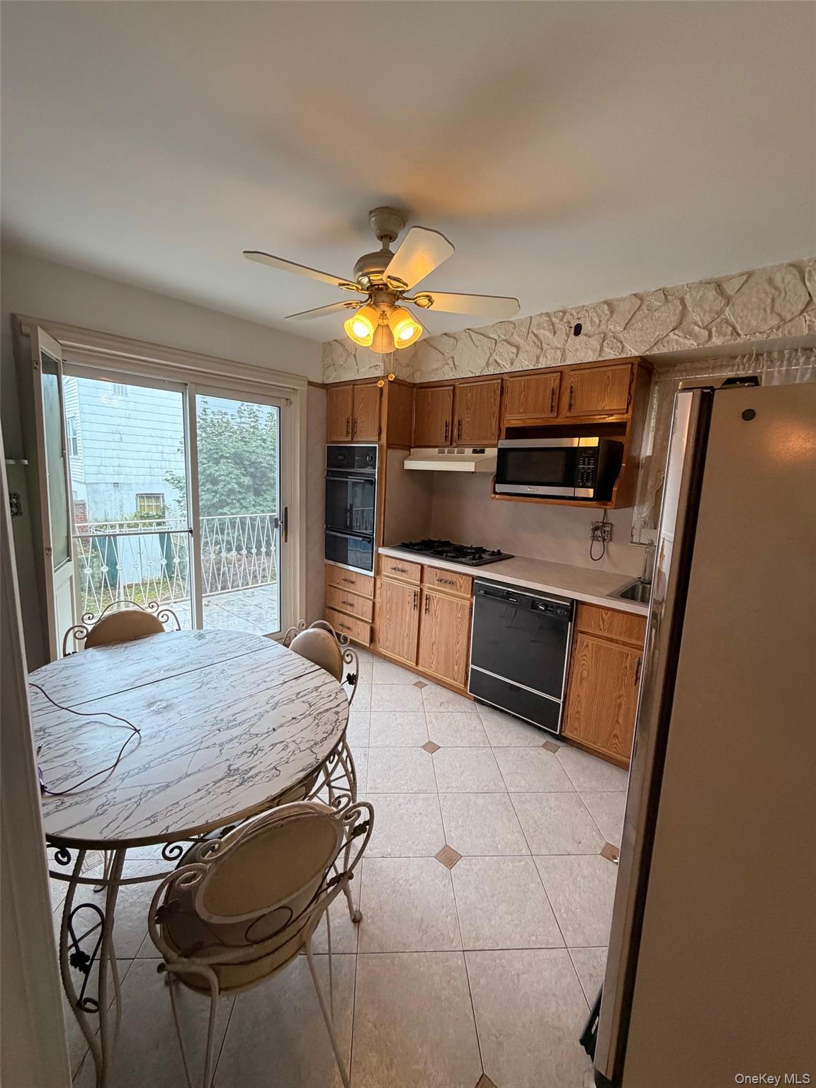 3224 Watt Avenue Property Photo 9