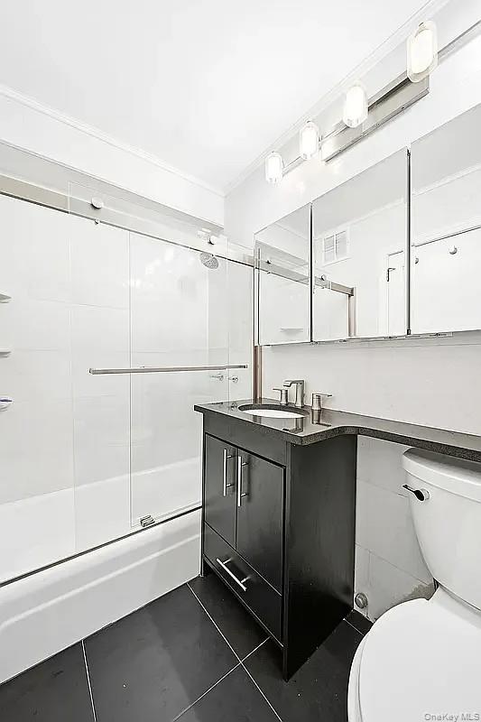 370 E 76th Street B1102 Property Photo 6