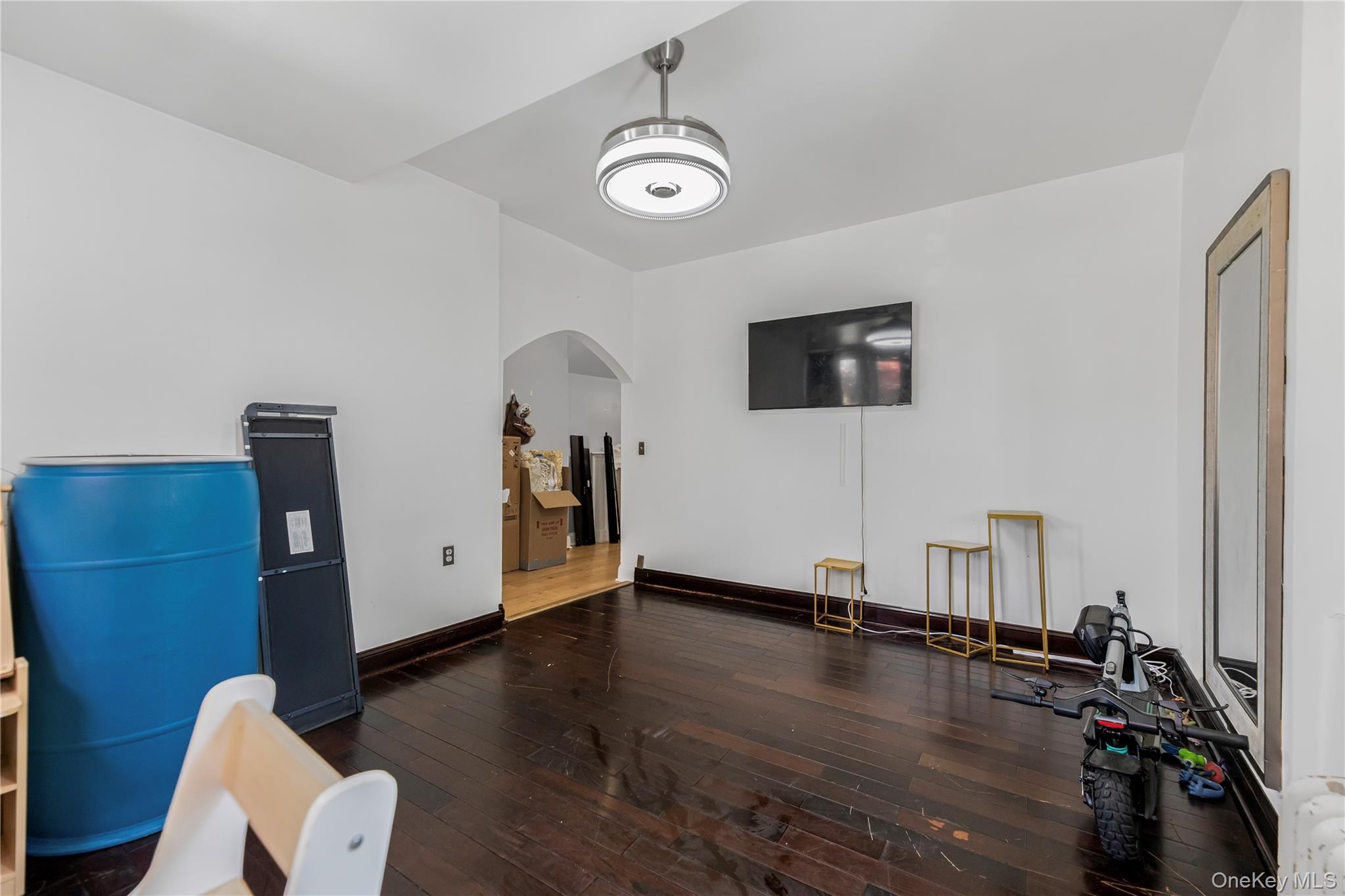 152 Urban Street Property Photo 6