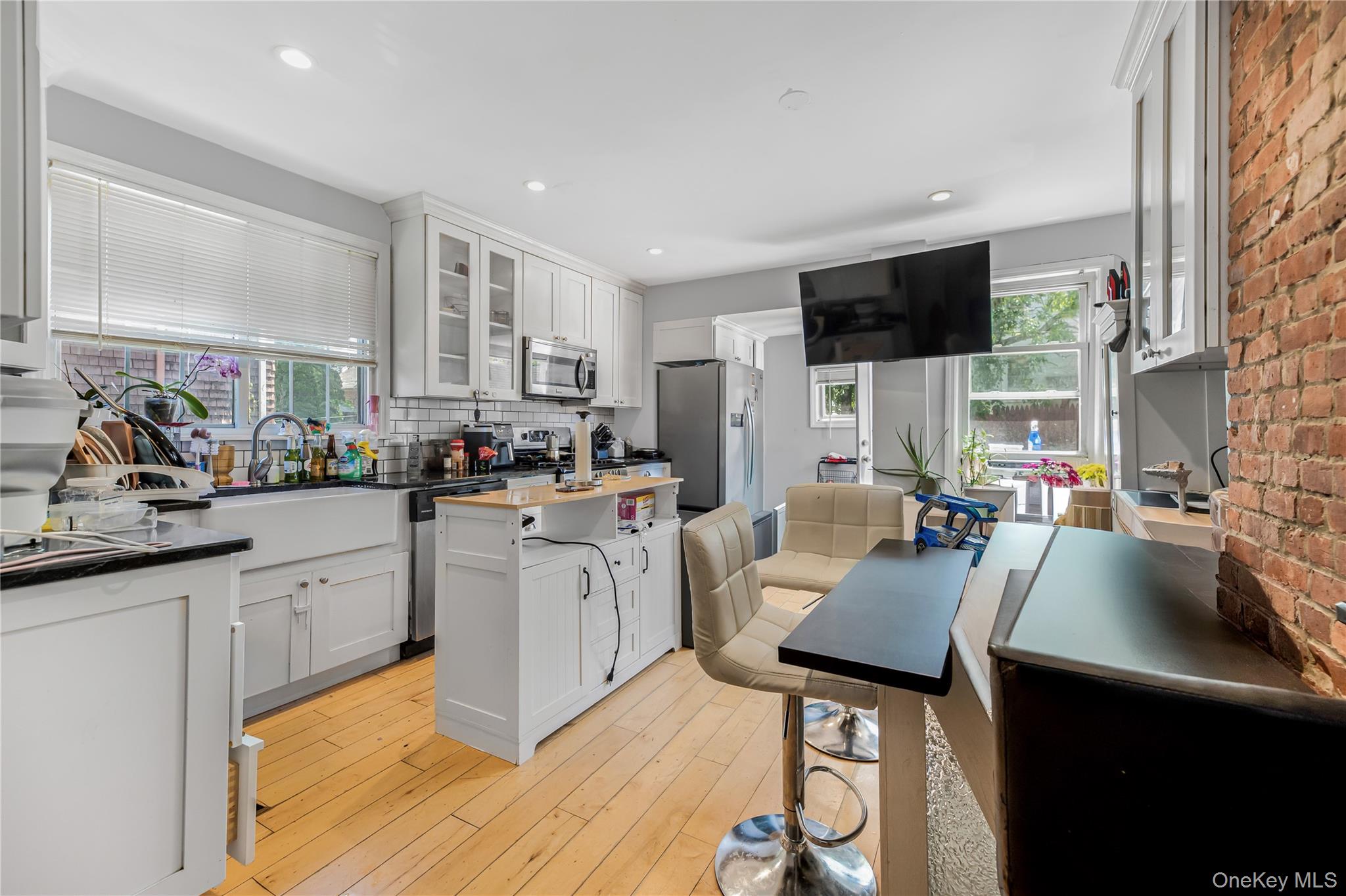 152 Urban Street Property Photo 7