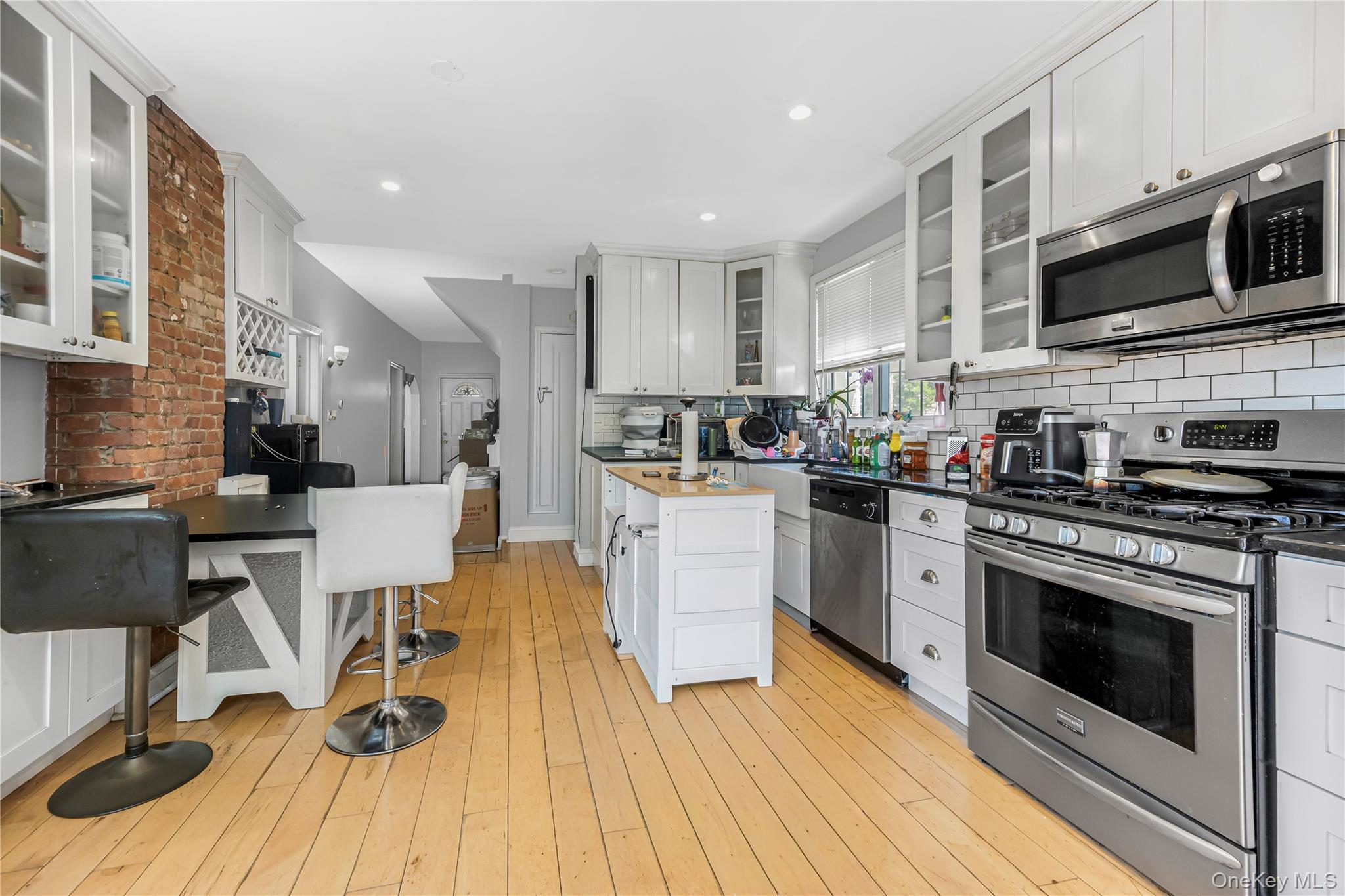 152 Urban Street Property Photo 8