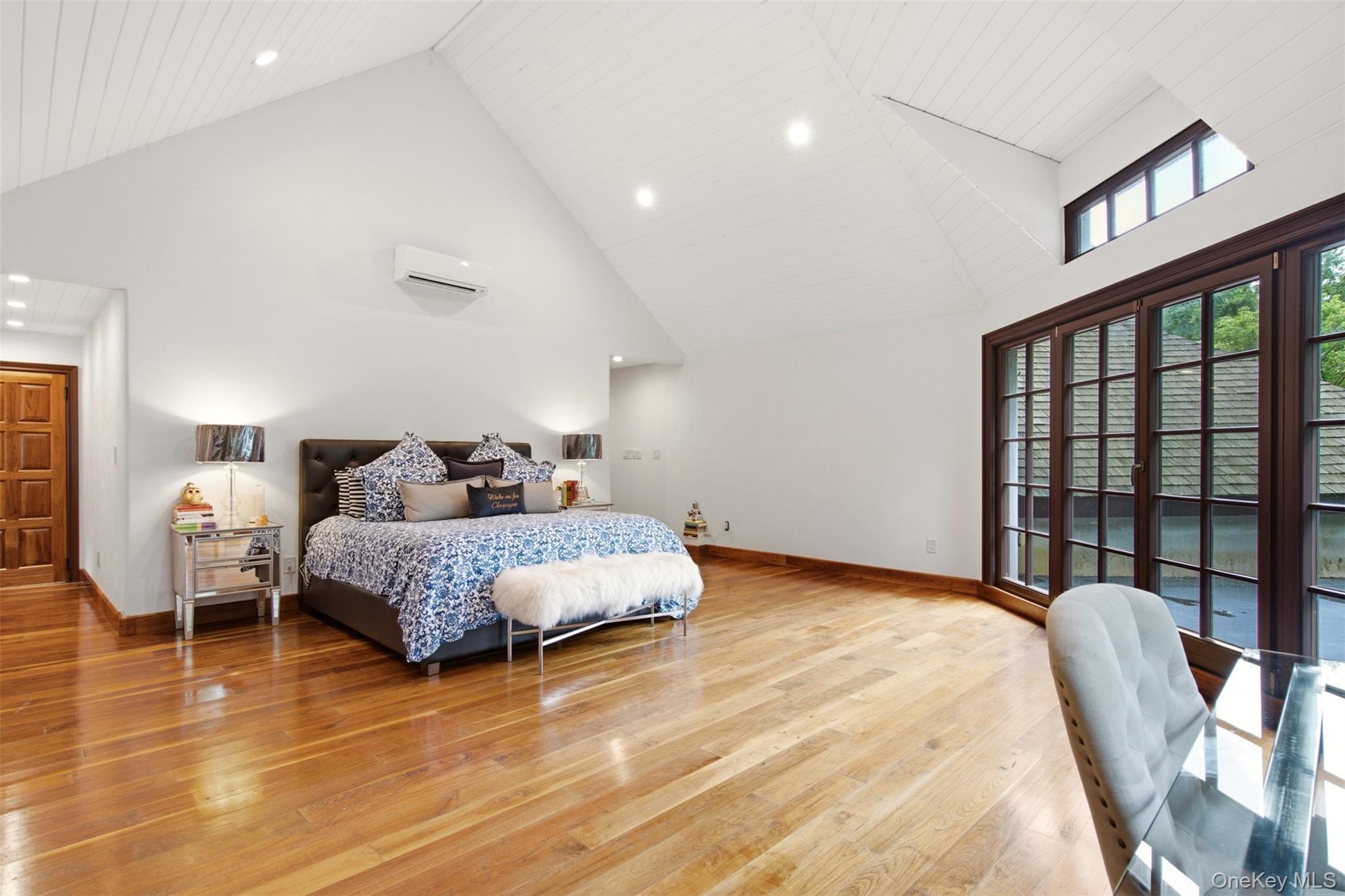 36 Spring Street Property Photo 18