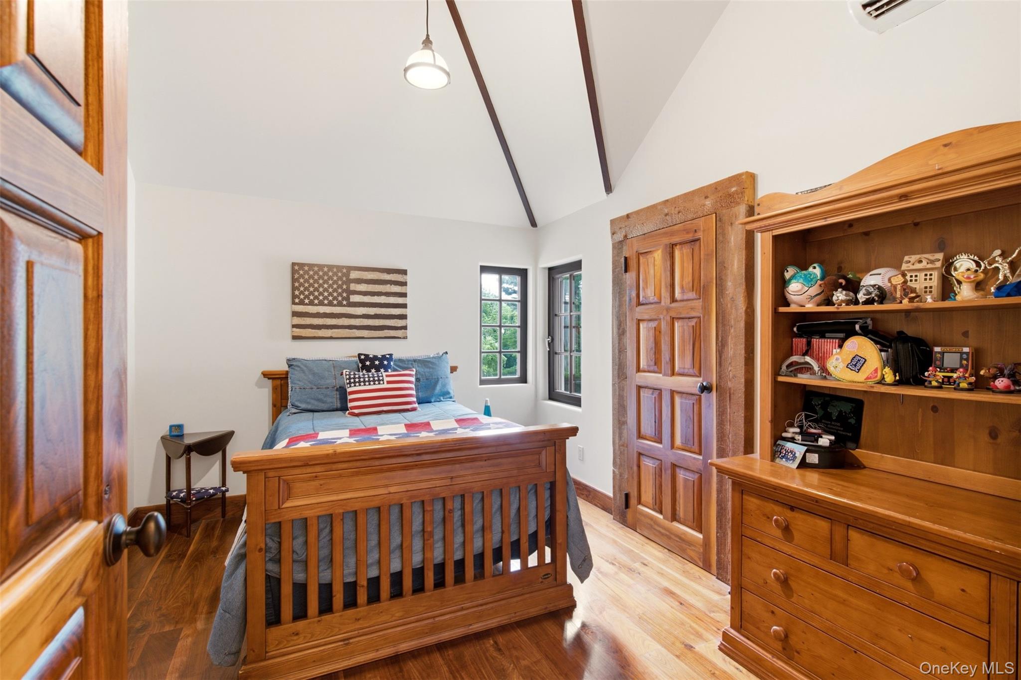 36 Spring Street Property Photo 22