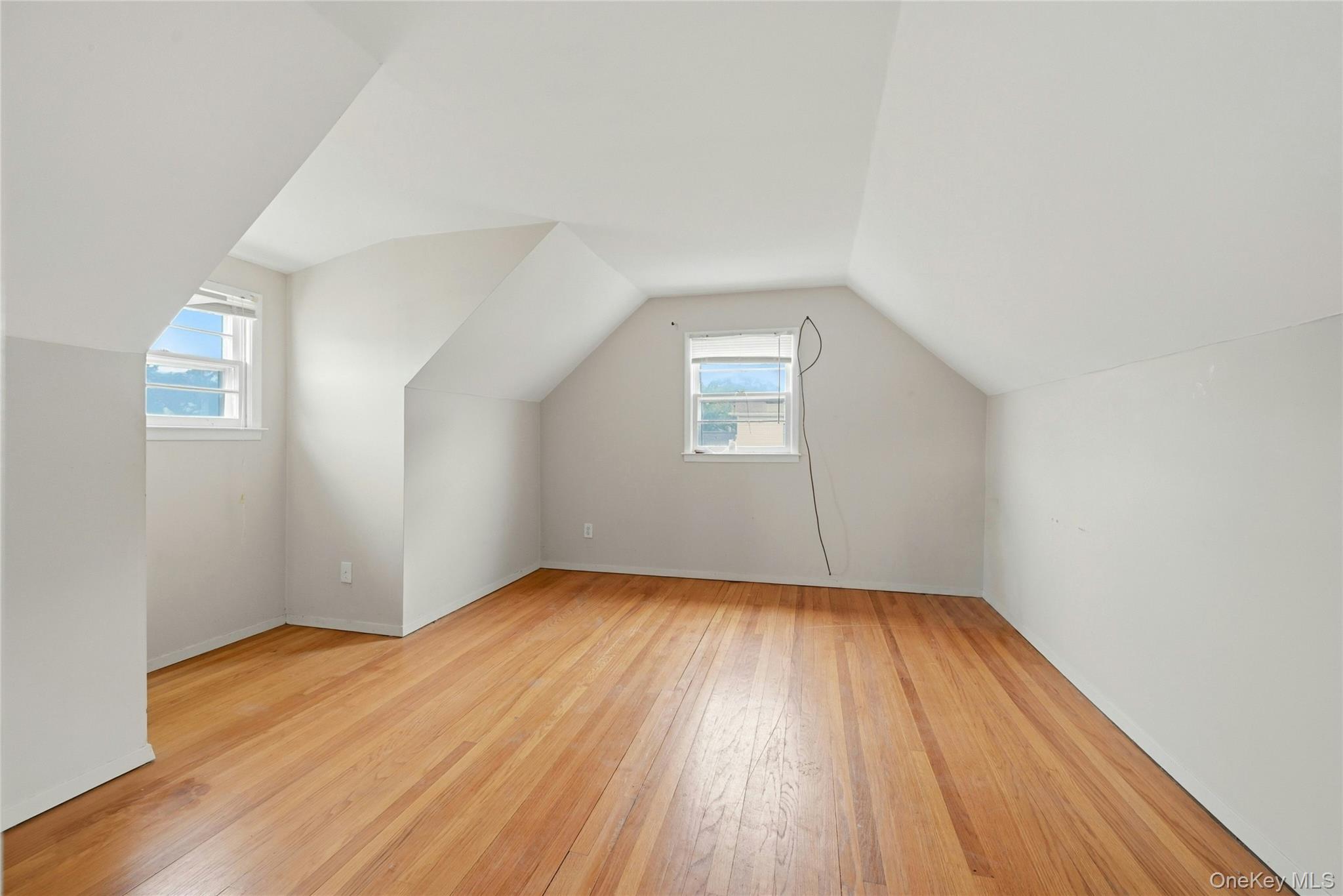 110 Oak Street Property Photo 24