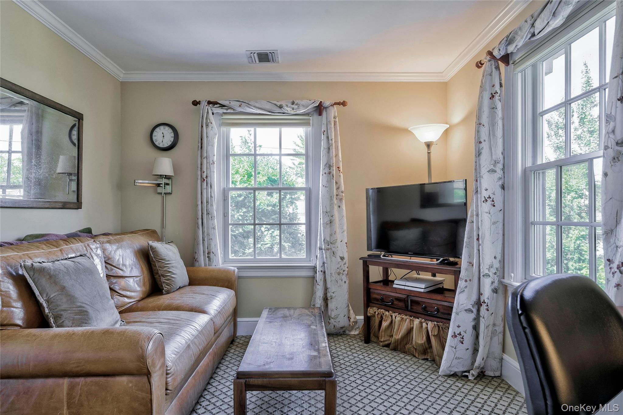 14 Buckingham Place Property Photo 34