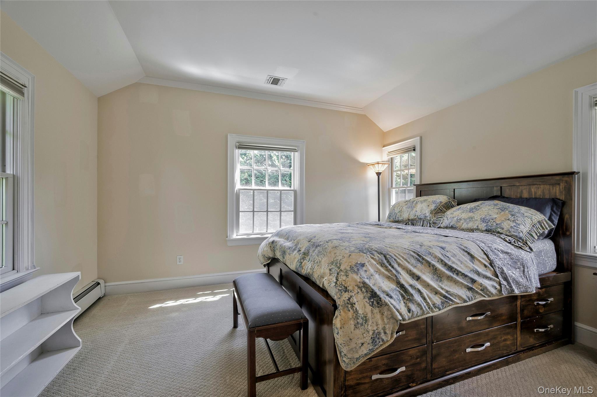 14 Buckingham Place Property Photo 35