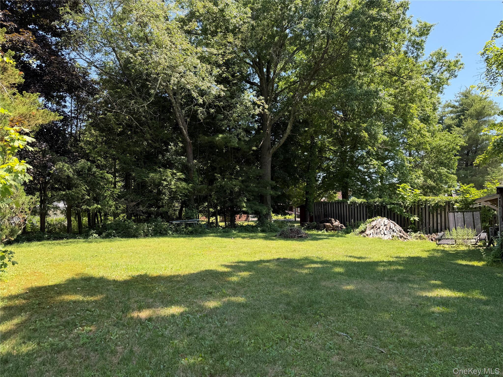 16 Cottage Street Property Photo 19