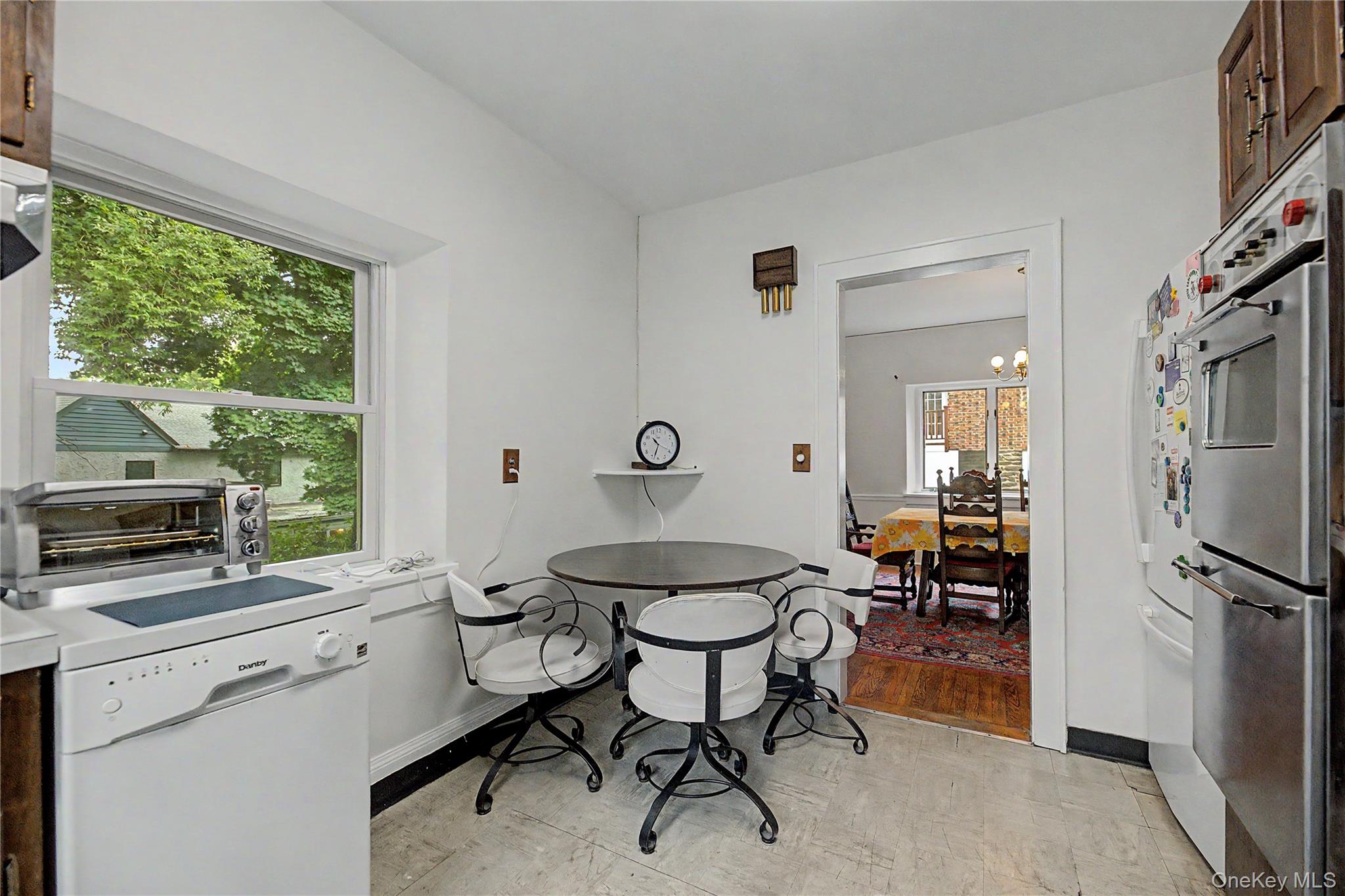 37 Lansdowne Drive Property Photo 13