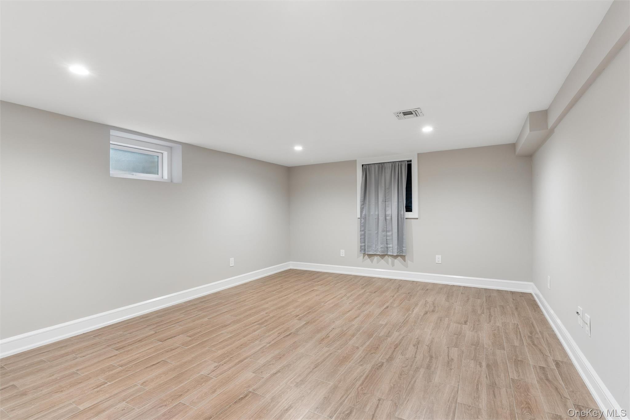 2145 Abbot Avenue Property Photo 23