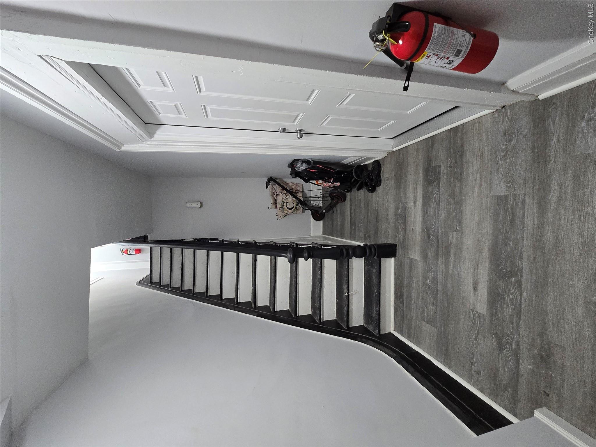 17 Conklin Street Property Photo 4