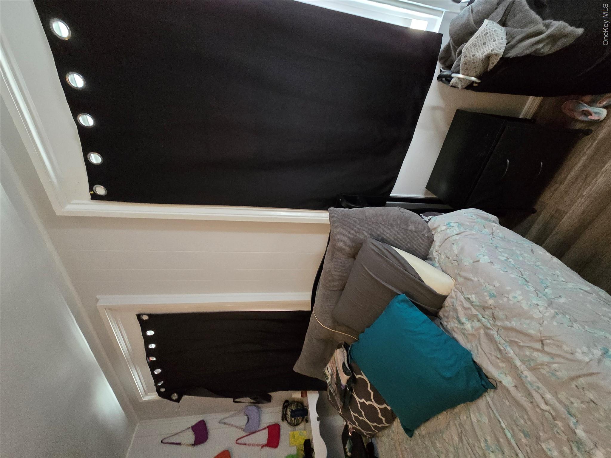 17 Conklin Street Property Photo 8