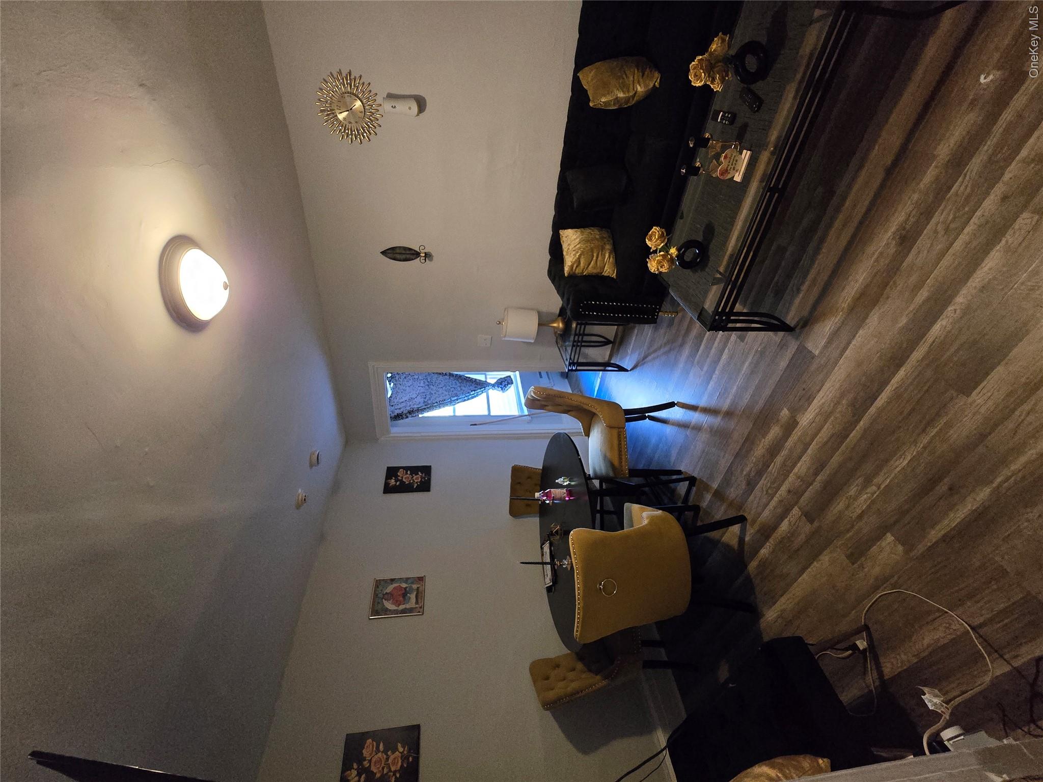17 Conklin Street Property Photo 12
