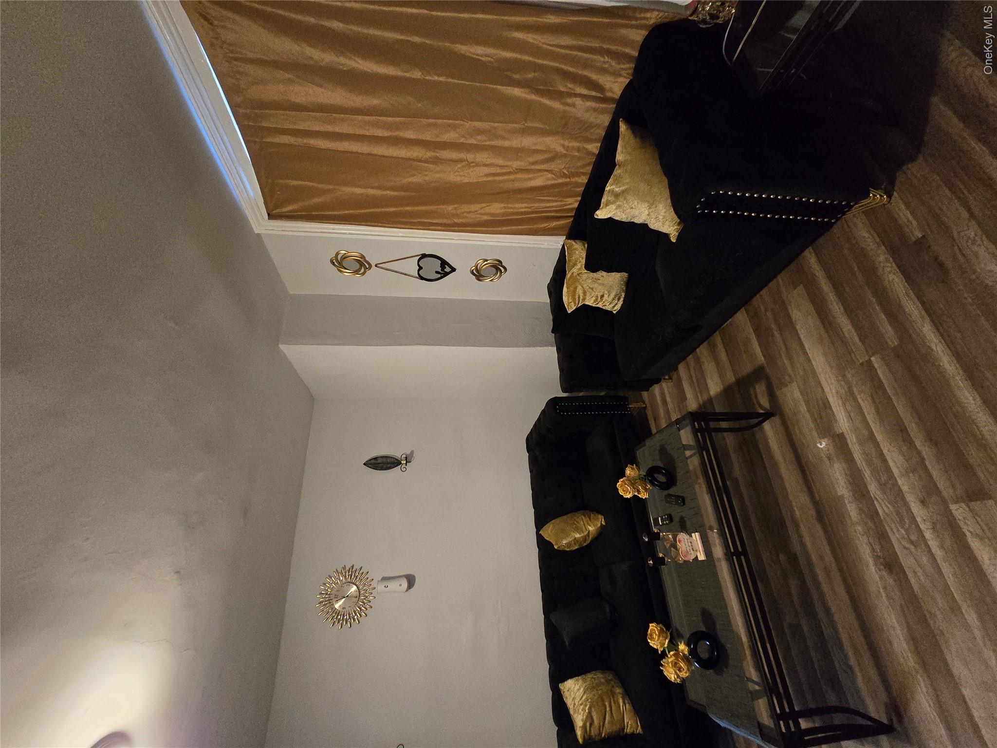 17 Conklin Street Property Photo 14