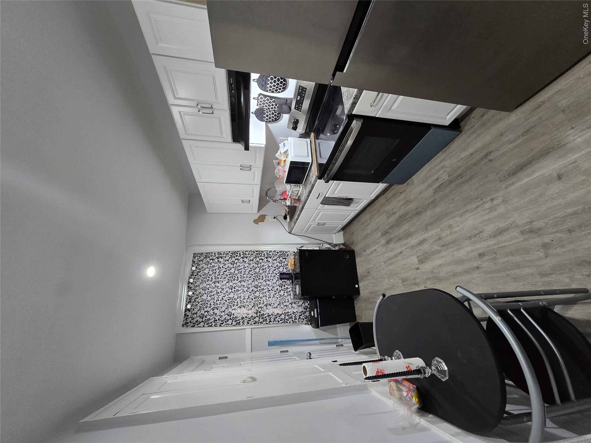 17 Conklin Street Property Photo 17