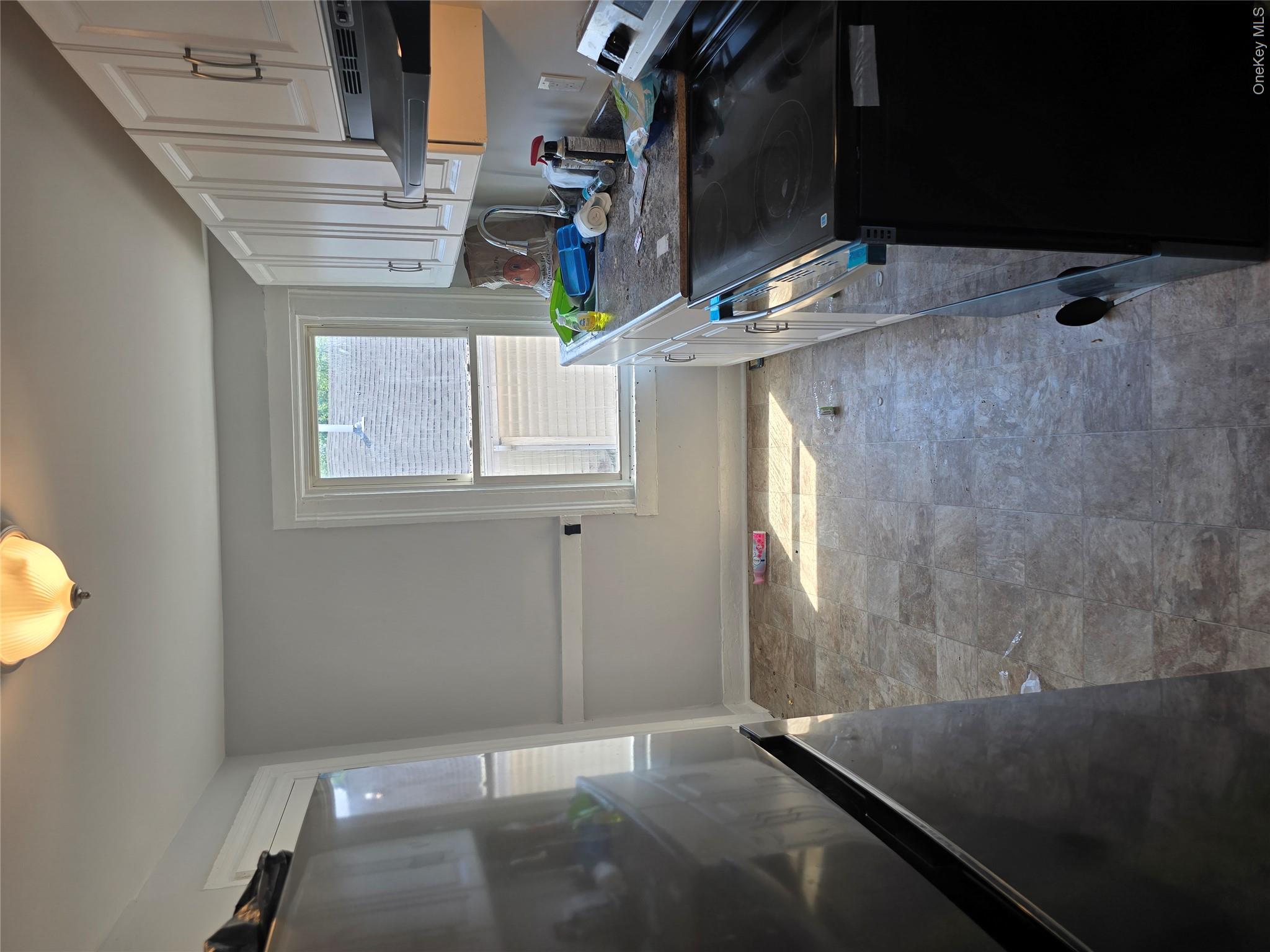 17 Conklin Street Property Photo 23