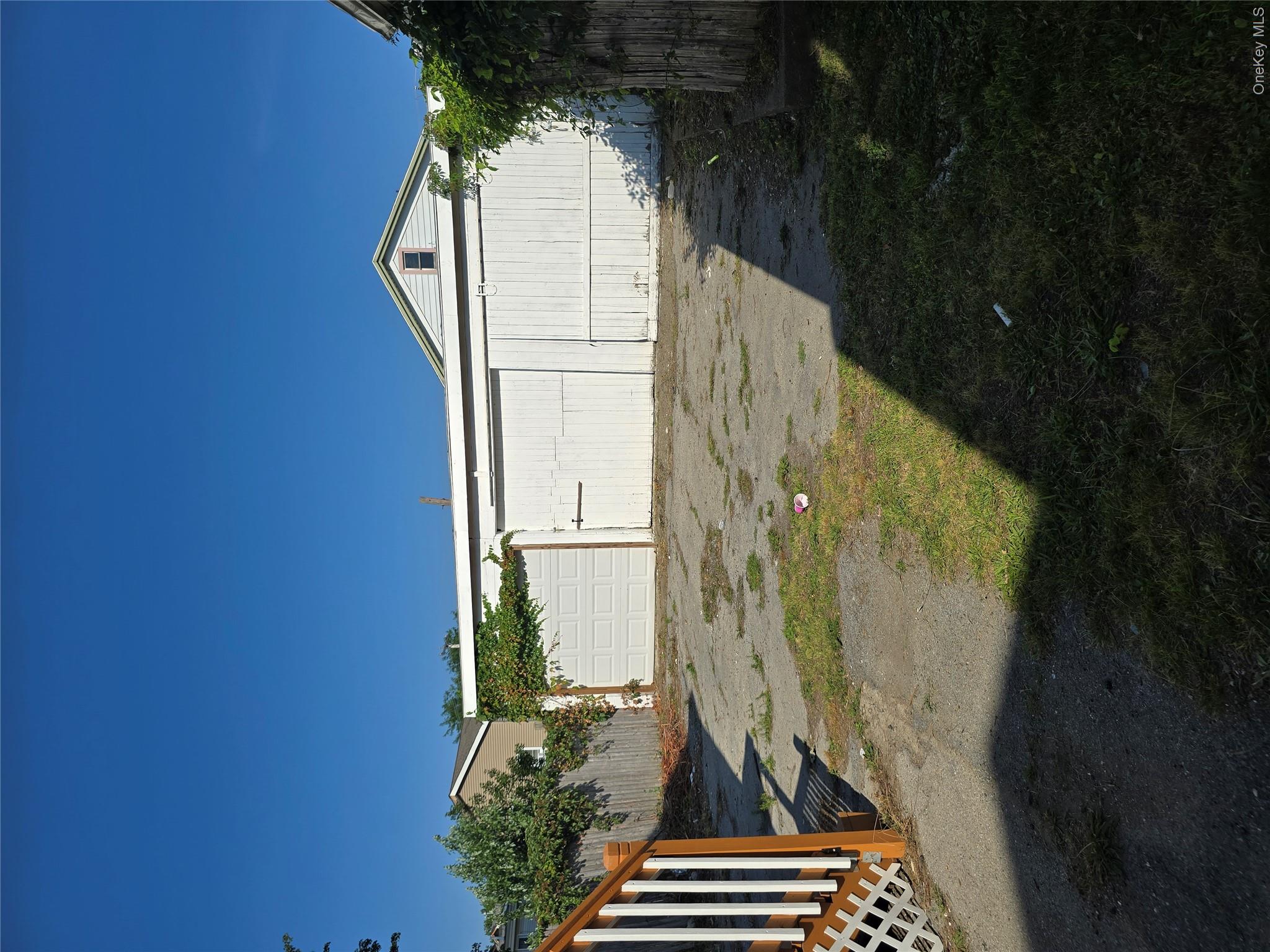 17 Conklin Street Property Photo 43