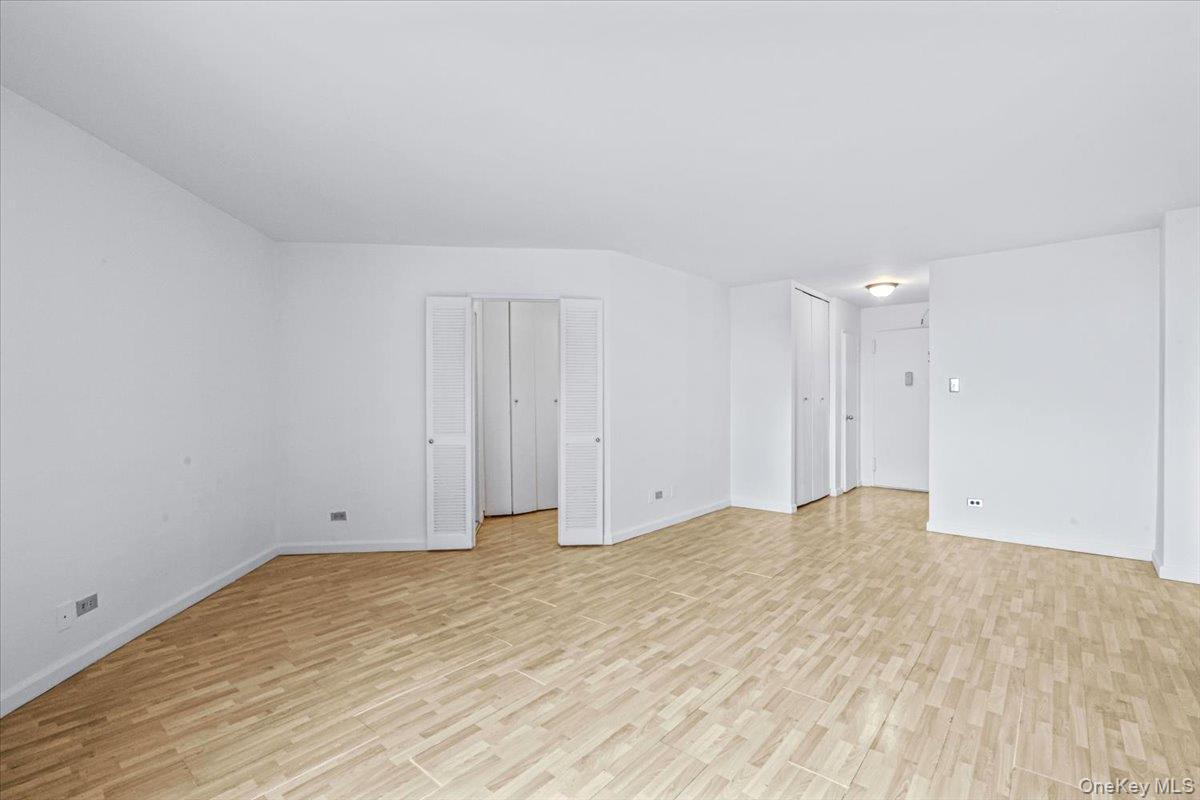 85-15 Main Street 12b Property Photo 7