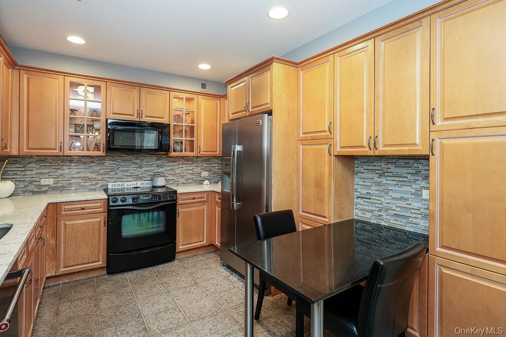 100 Harborview Drive 301 Property Photo 8