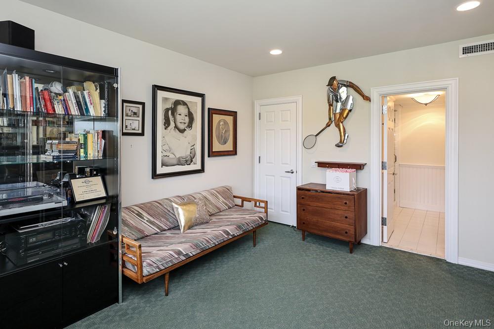 100 Harborview Drive 301 Property Photo 23