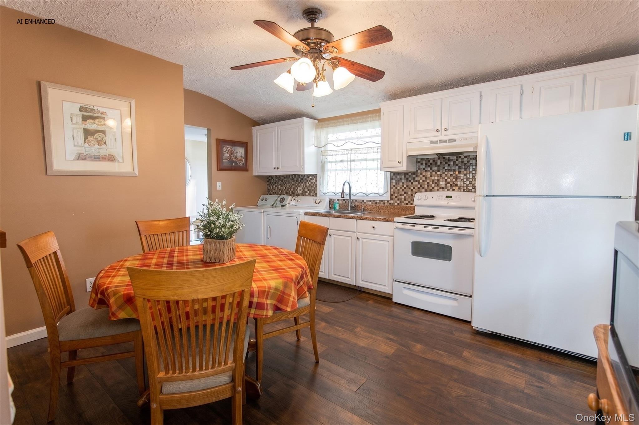 9 College Hills Drive Property Photo 5