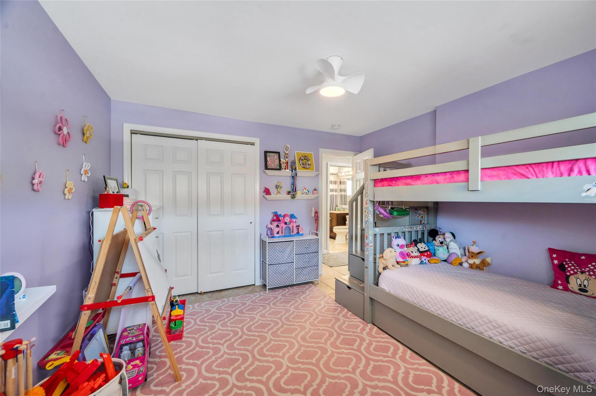 266 Duckpond Drive Property Photo 16