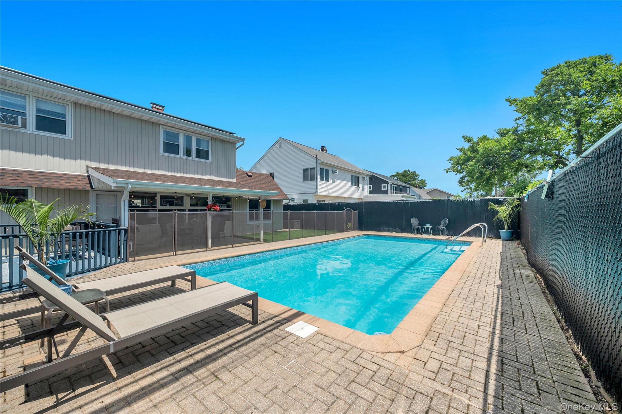 266 Duckpond Drive Property Photo 26