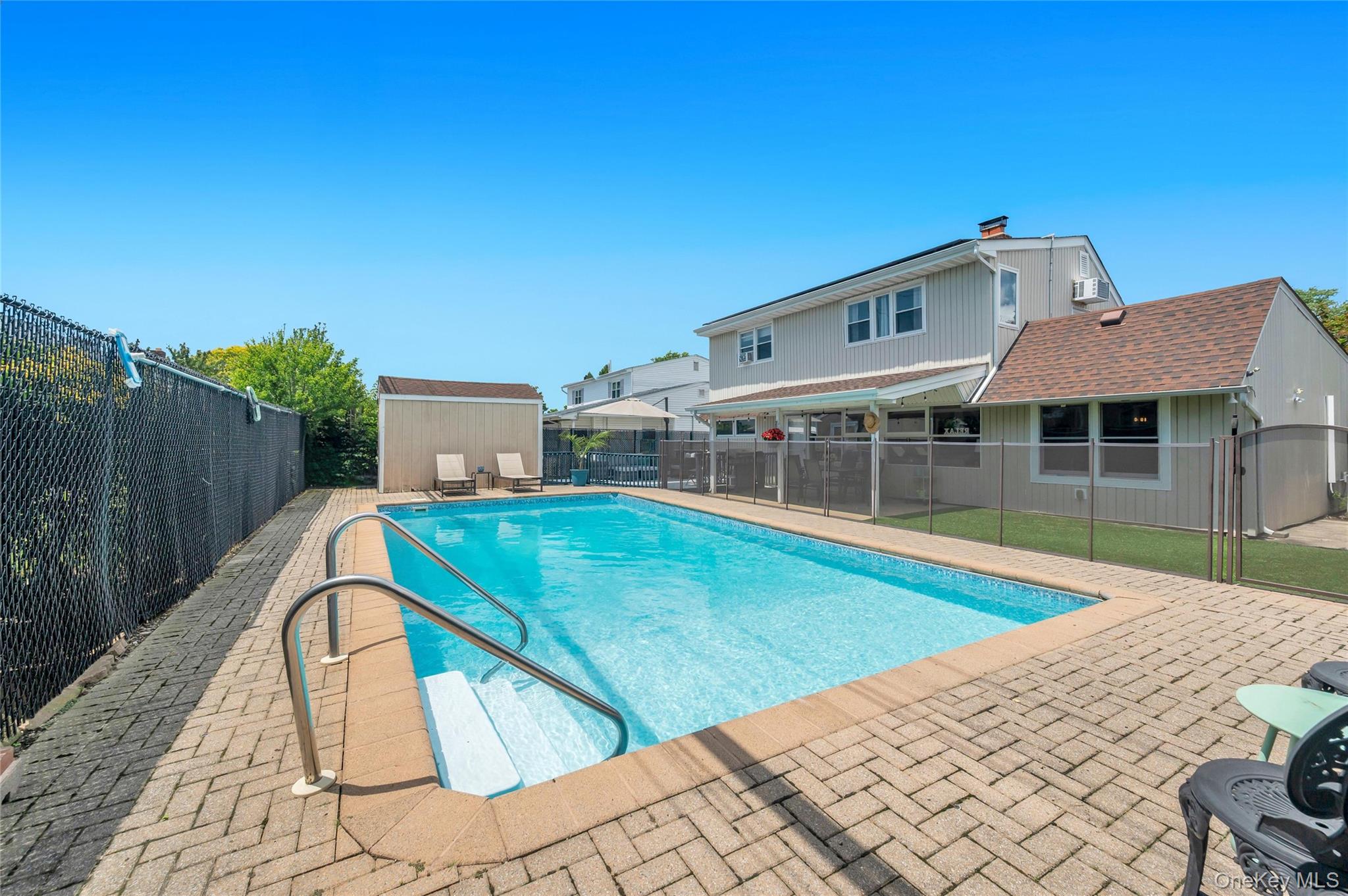266 Duckpond Drive Property Photo 27