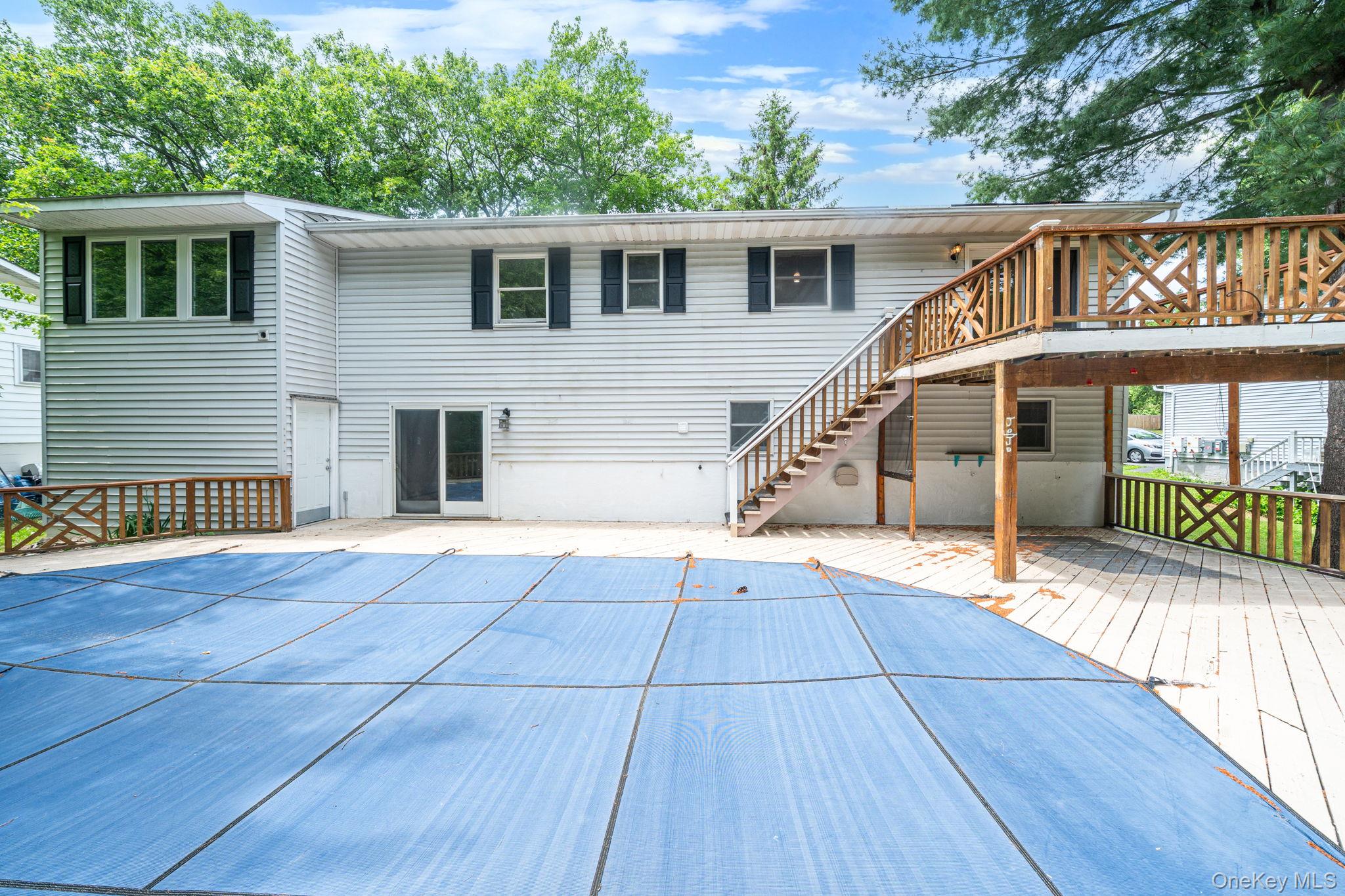 94 Crestwood Boulevard Property Photo 11