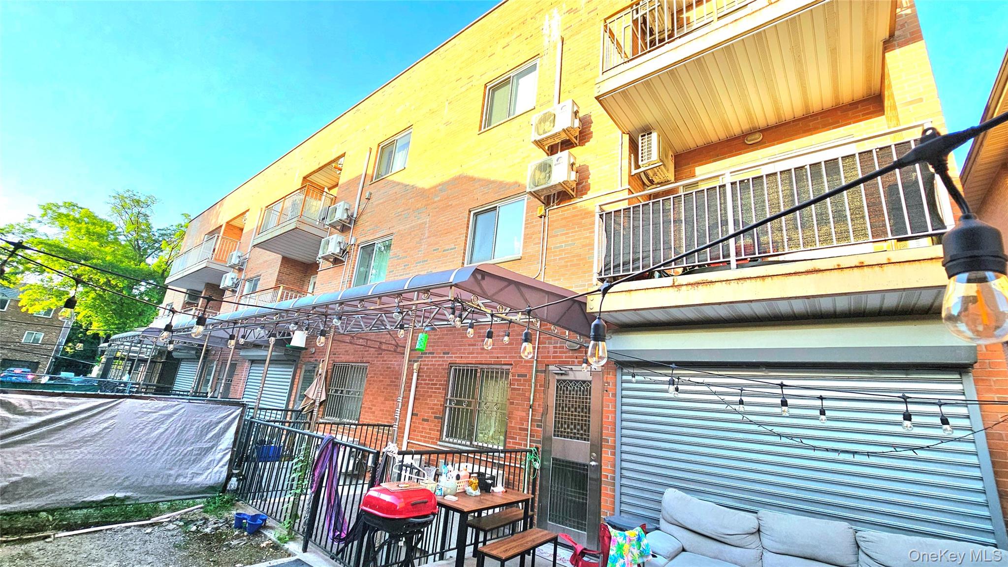 4208 & 4210 164th Street Property Photo 6