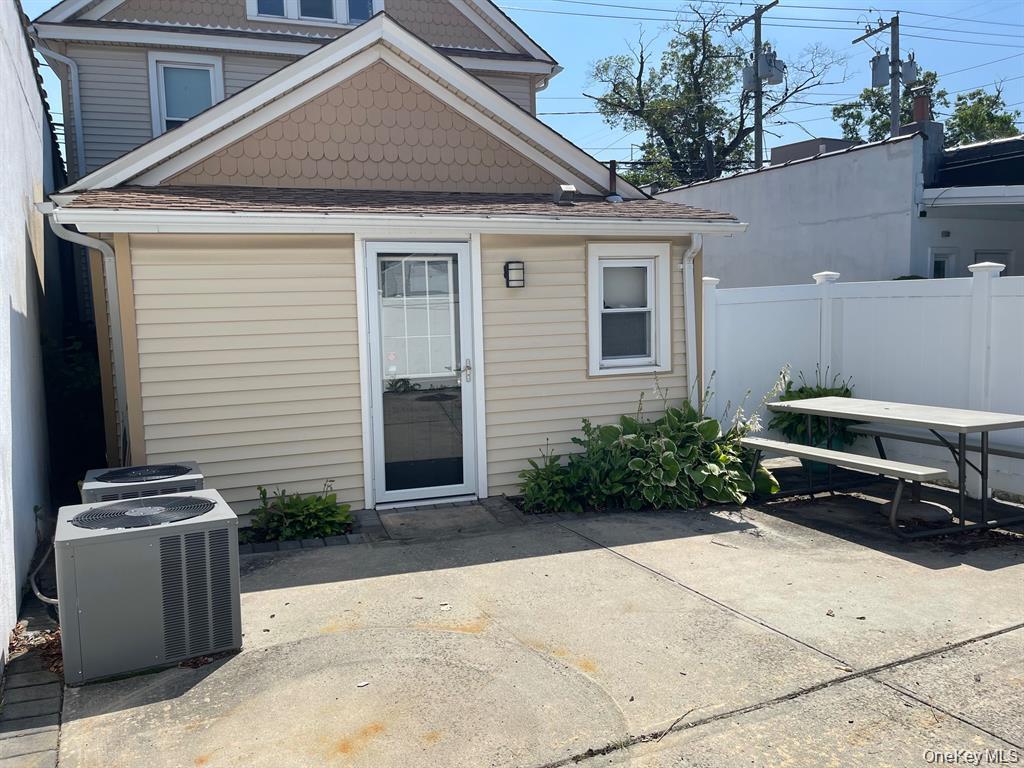 69 Broadway Property Photo 23