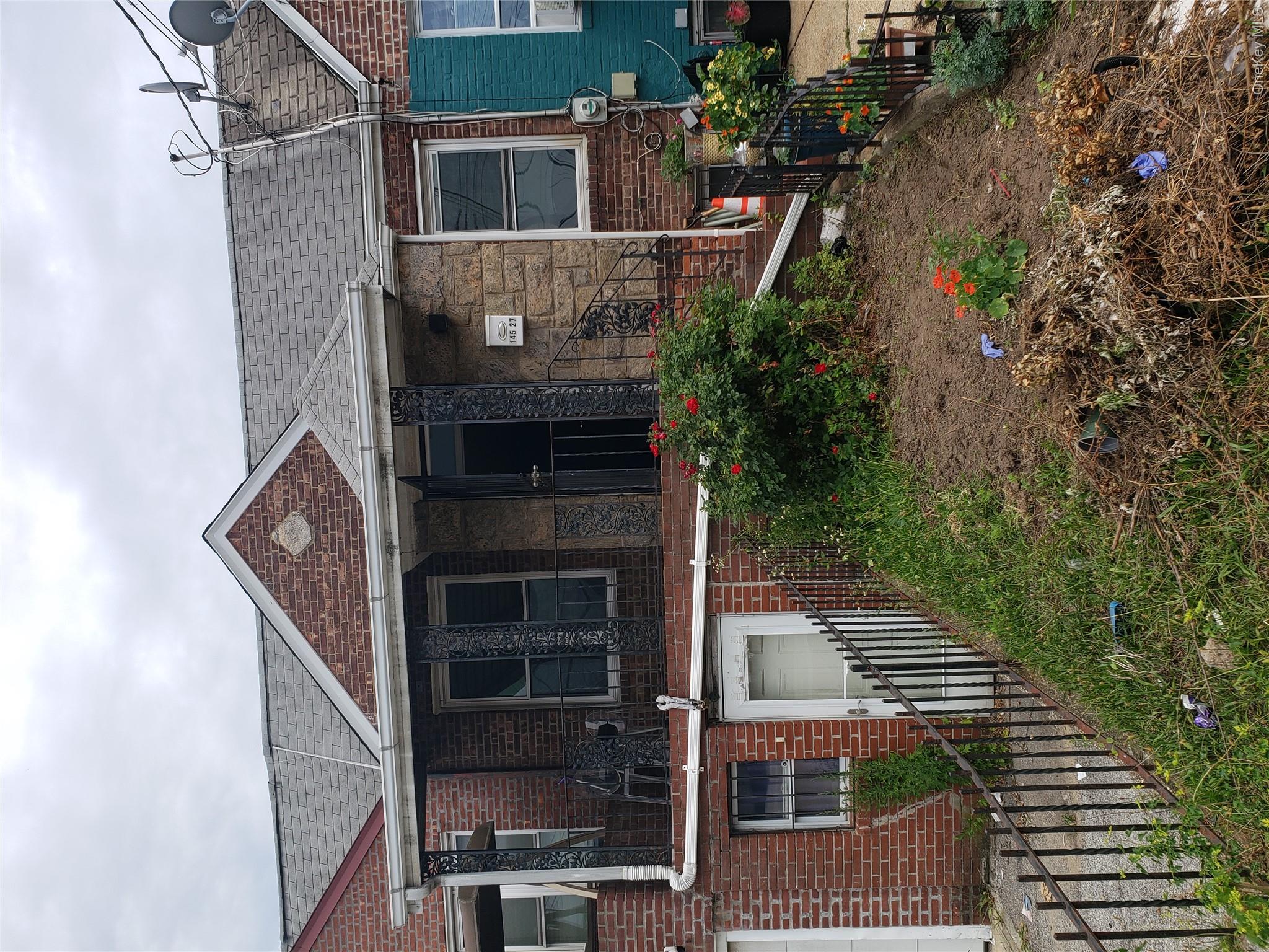 14527 158th Street Property Photo 1