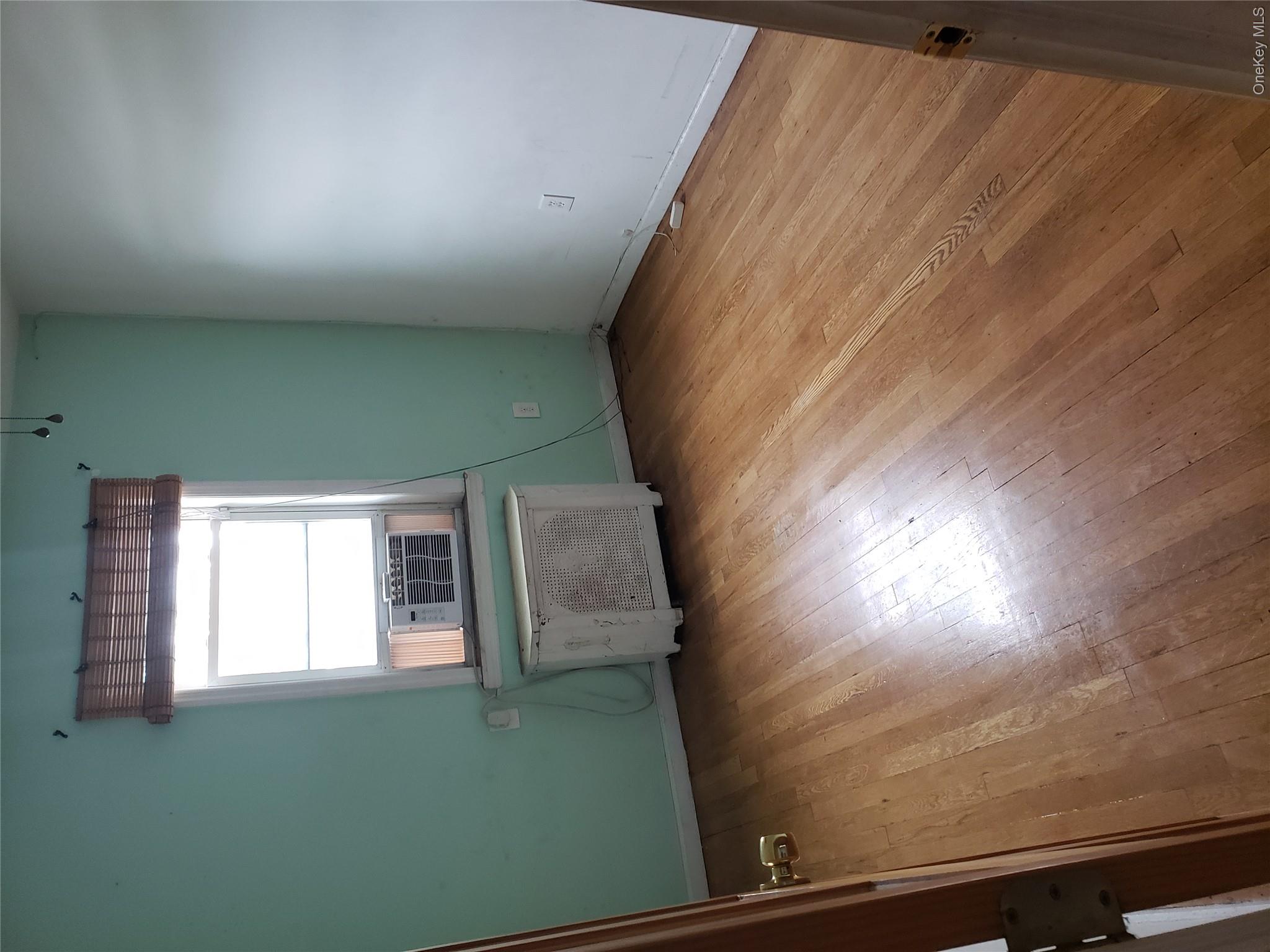 14527 158th Street Property Photo 6