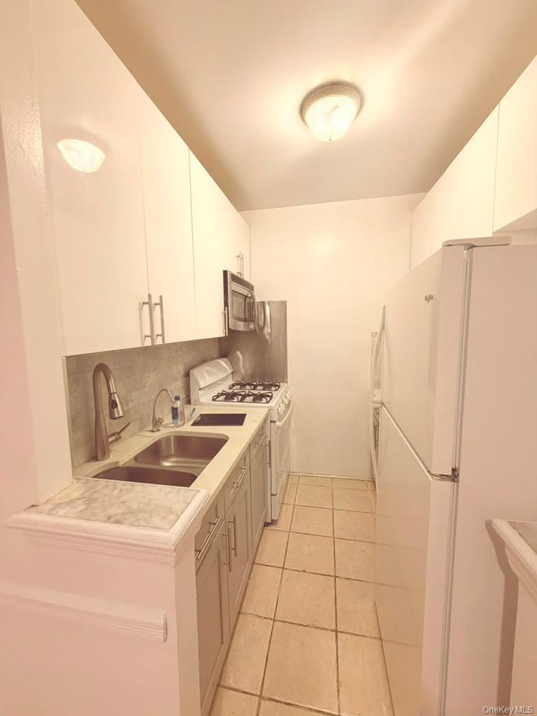 65-70 Booth Street 2b Property Photo 8
