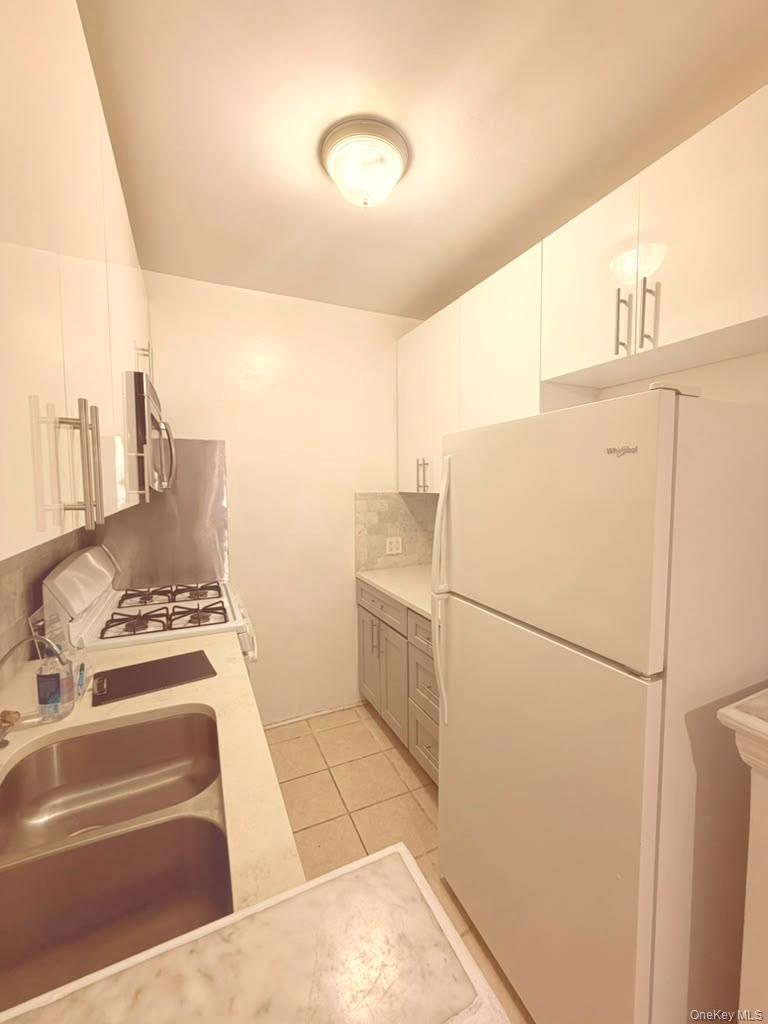 65-70 Booth Street 2b Property Photo 10