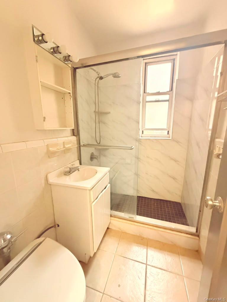 65-70 Booth Street 2b Property Photo 14