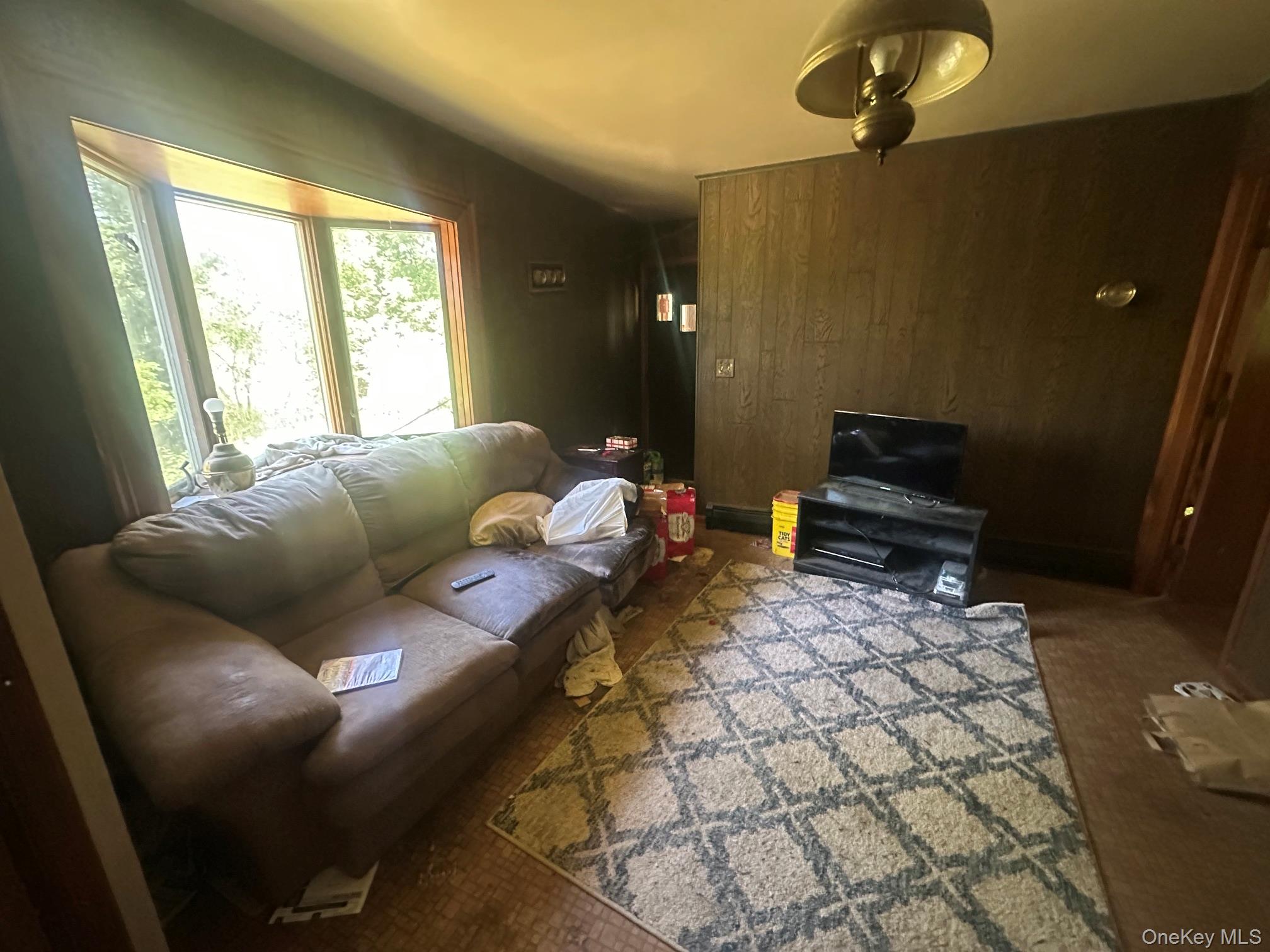 187 Allen Road Property Photo 6