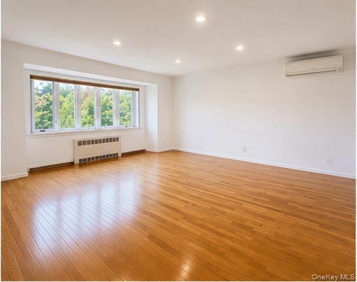 224 New Hyde Park Road Property Photo 5