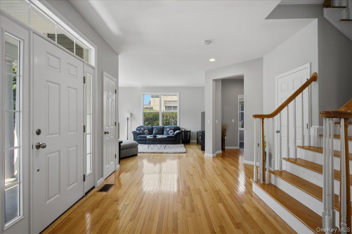 236 Buttonwood Way Property Photo 3