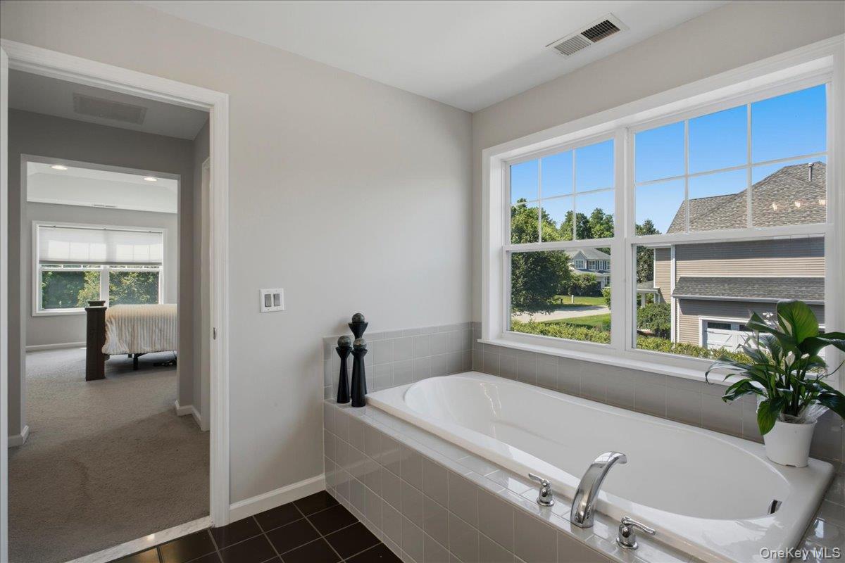 236 Buttonwood Way Property Photo 28