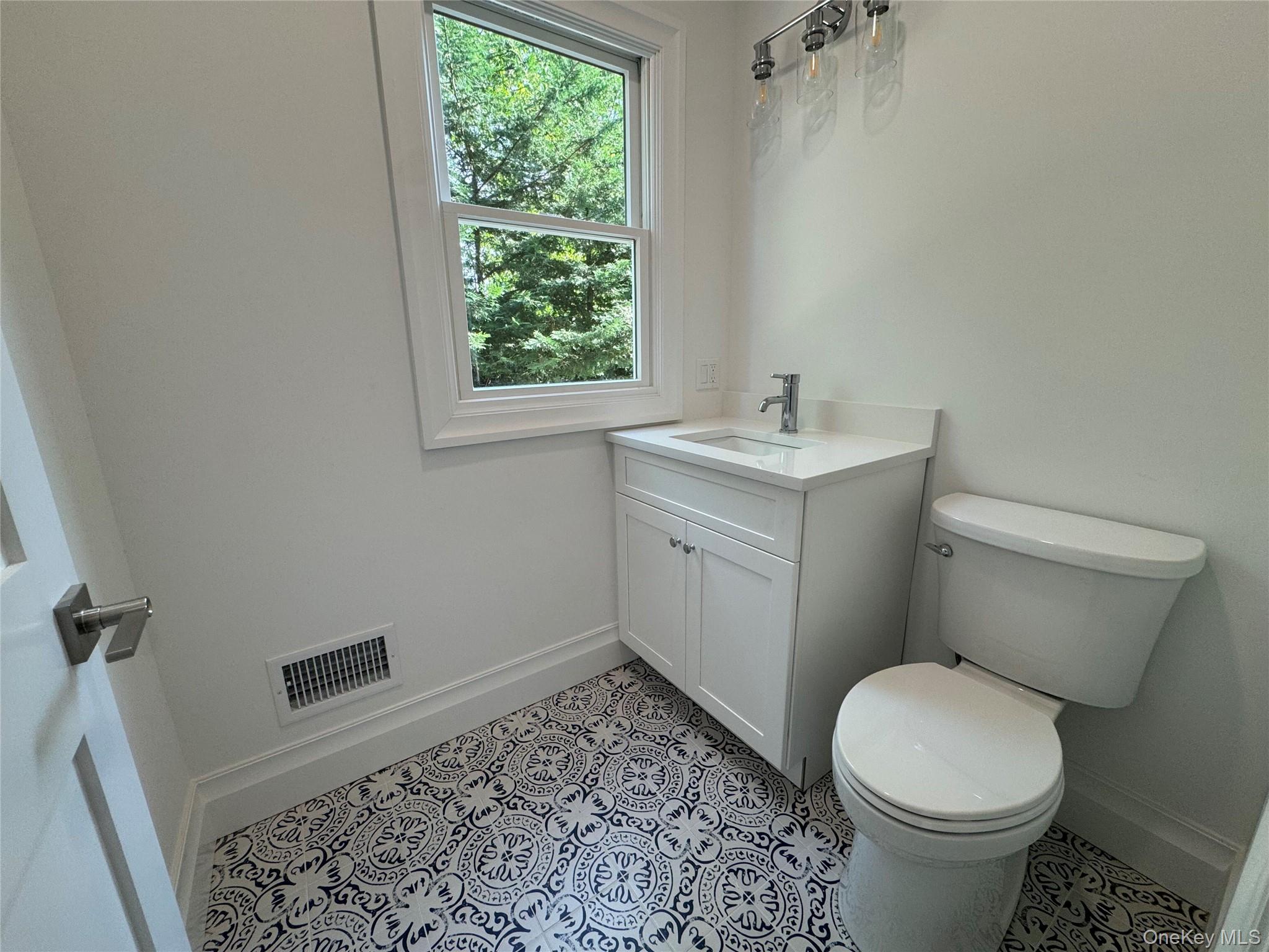 9 First Street Property Photo 7